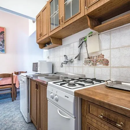 Apartment Tezak Kukci Exterior photo