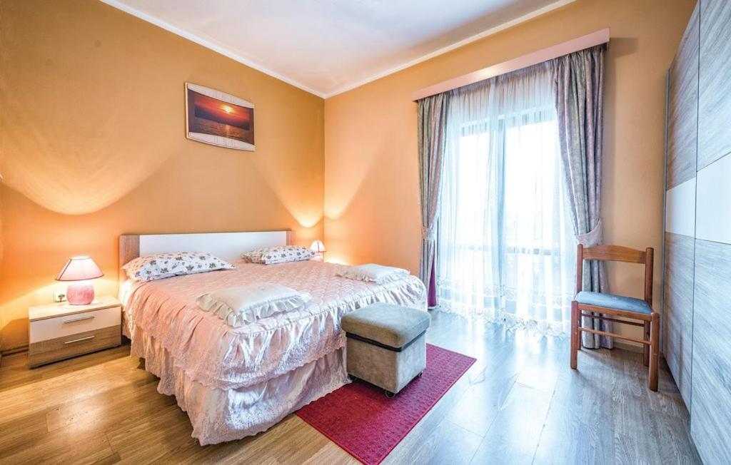 Tezak Apartment