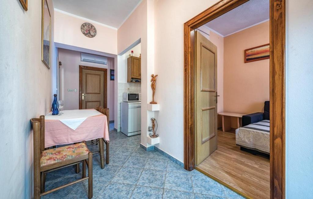 Tezak Apartment
